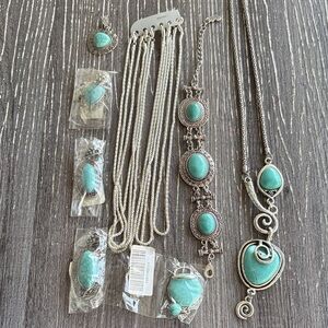 Southwestern FauxTurquoise and Silver toned Jewelry Set BUNDLE of 7